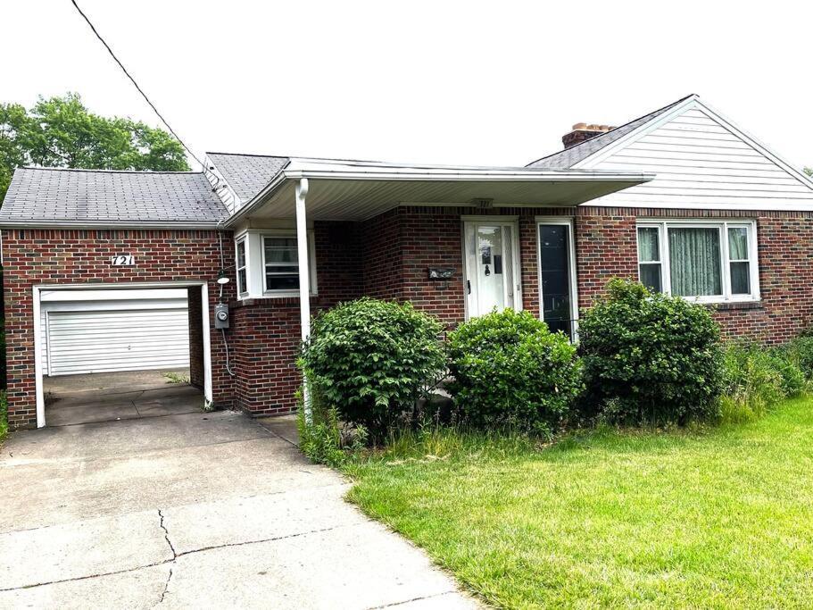 Entire Home In Buffalo - 6 Guests 3 Bedroom 1 Bath - Convenient Location - 25Min To Niagara Falls Exteriér fotografie